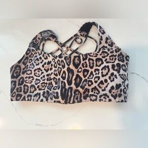 Onzie Leopard Print Strappy Sports Bra - Beige, Black